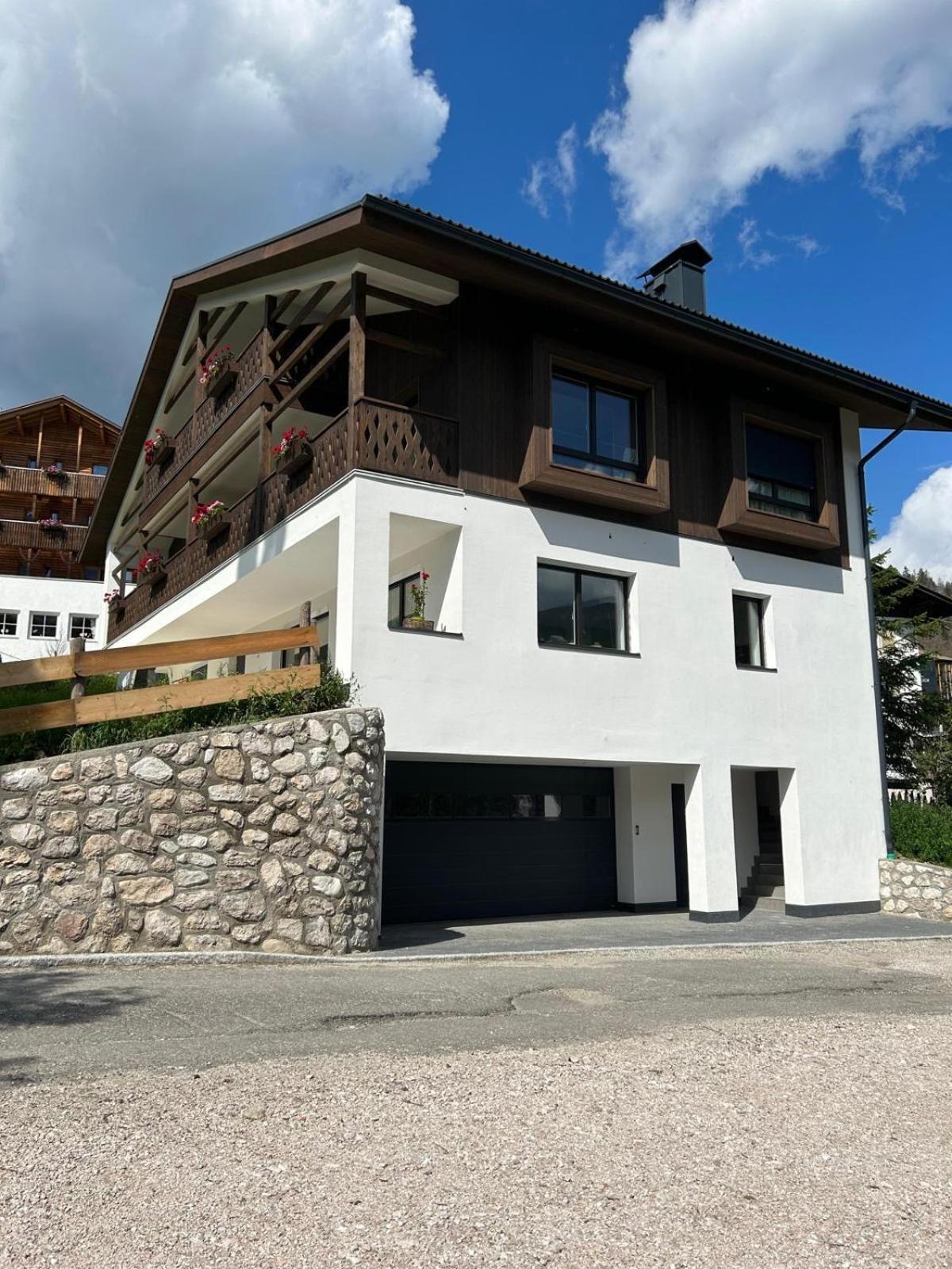 Ciasa Valiares Apartman San Vigilio Di Marebbe Kültér fotó